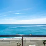 Beachfront -- New Luxury Apartment -- 1ª Linea Playa -- Fuengirola City Center -- Private Parking -- Panoramic Sea Views --